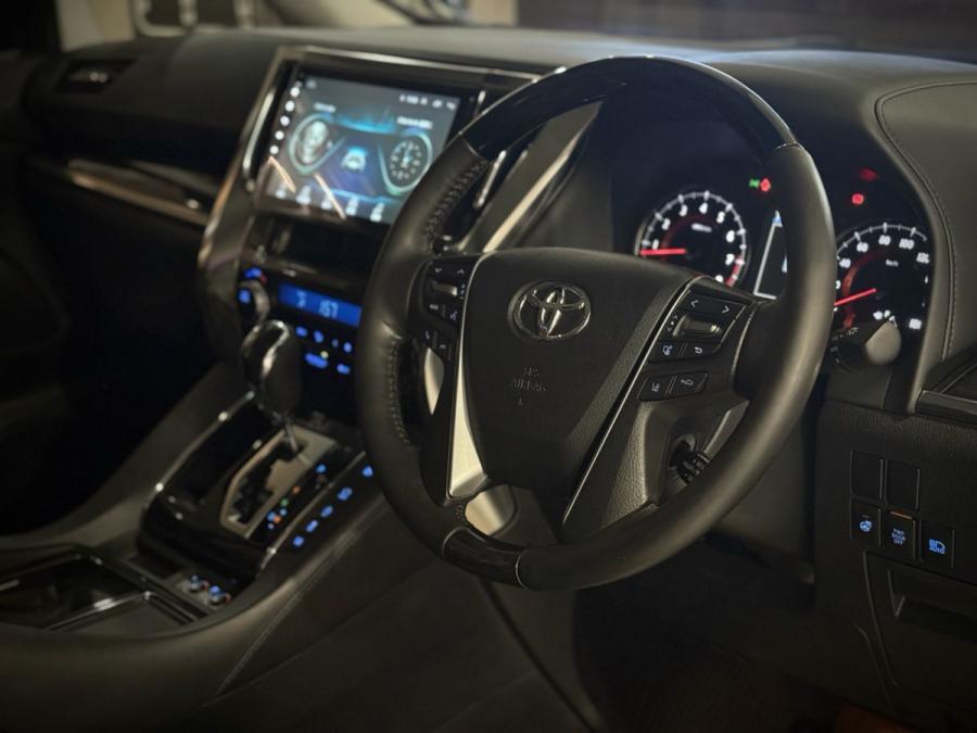 ALPHARD 3.5 SC - Image 9